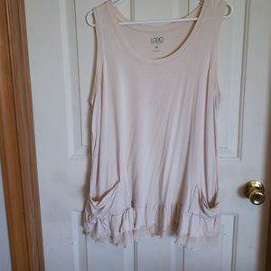 Sleeveless tunic
